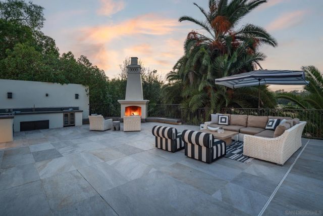 7102 Via De Maya, Rancho Santa Fe, CA 92067
