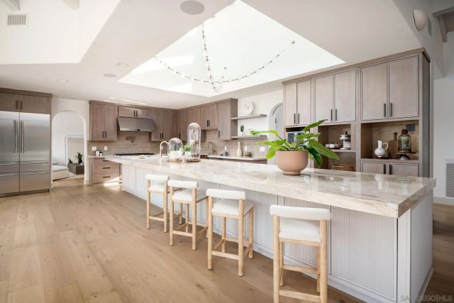 7102 Via De Maya, Rancho Santa Fe, CA 92067