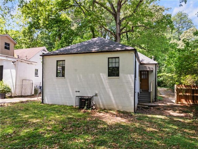 889 Edwin Place NW, Atlanta, GA 30318