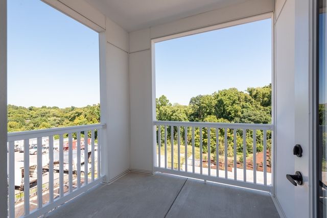 1540 Lebanon Pike Unit 415, Nashville, TN 37210