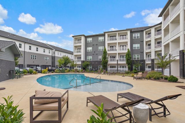 1540 Lebanon Pike Unit 415, Nashville, TN 37210