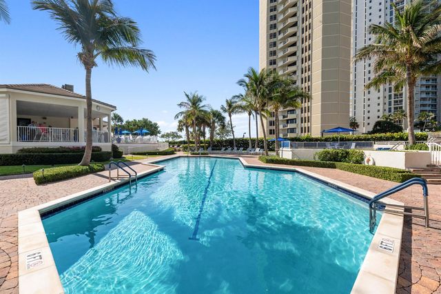 3000 N Ocean Drive 8 A, Singer Island, FL 33404