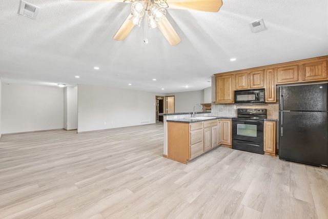 8706 E Scragg, Wichita, KS 67226