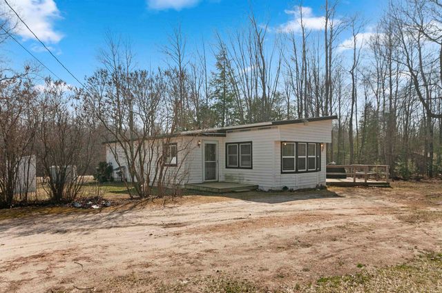 302 Fern Avenue, Selma Twp, MI 49601