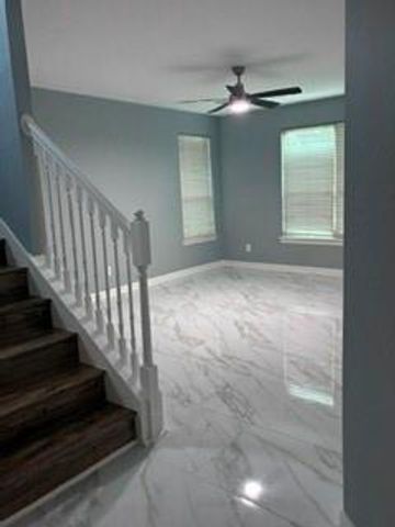 15402 Marlowe Grove Drive, Sugar Land, TX 77498