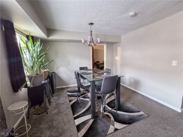 19436 Van Aken Boulevard, Beachwood, OH 44122