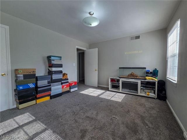 19436 Van Aken Boulevard, Beachwood, OH 44122