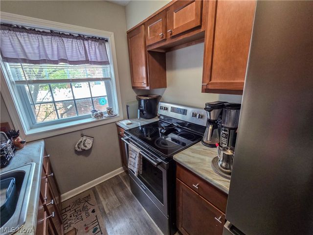 19436 Van Aken Boulevard, Beachwood, OH 44122