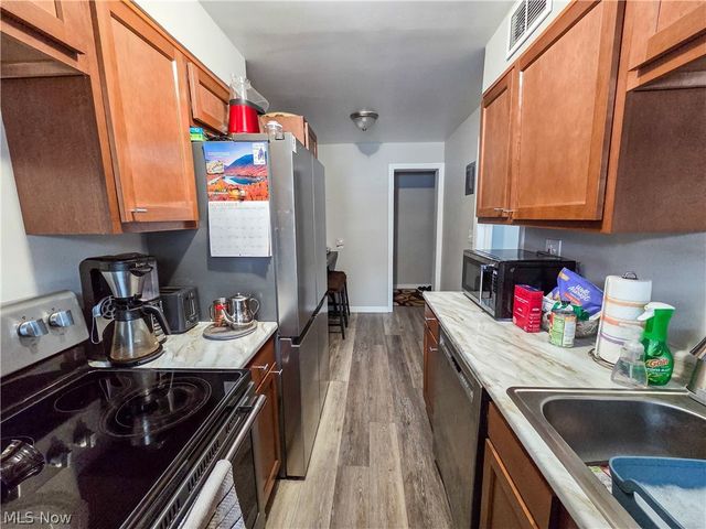 19436 Van Aken Boulevard, Beachwood, OH 44122