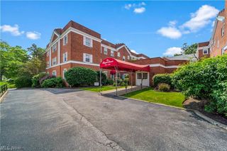 19436 Van Aken Boulevard, Beachwood, OH 44122