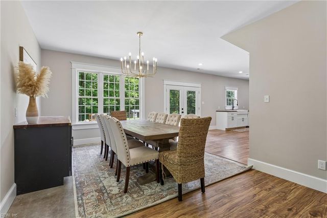 16101 Diascund Shores LN, Lanexa, VA 23089