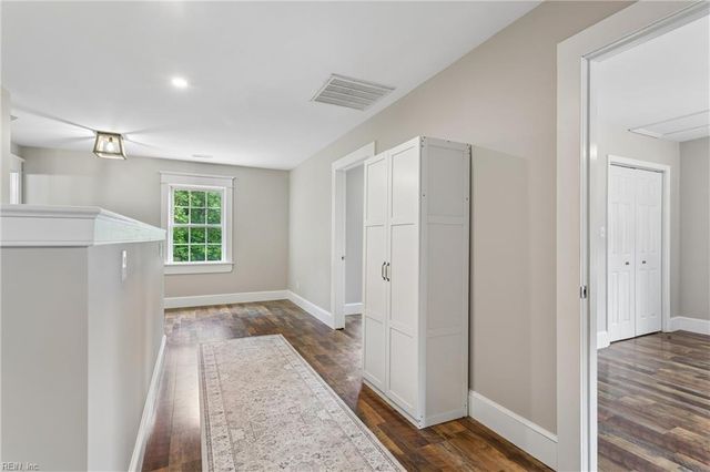 16101 Diascund Shores LN, Lanexa, VA 23089
