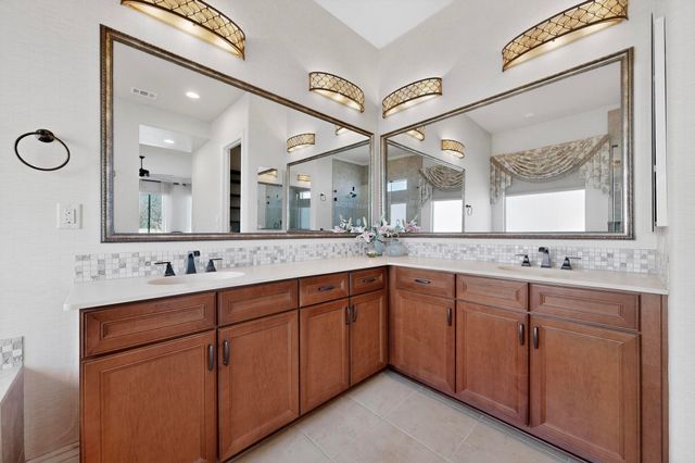 9404 Crestview Drive, Denton, TX 76207