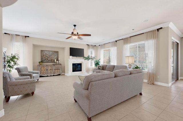 9404 Crestview Drive, Denton, TX 76207