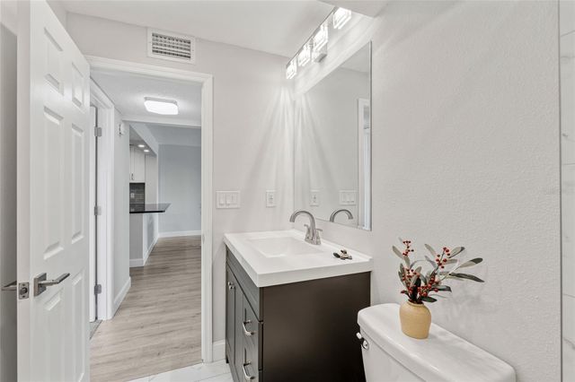 51 ISLAND WAY 411, Clearwater Beach, FL 33767