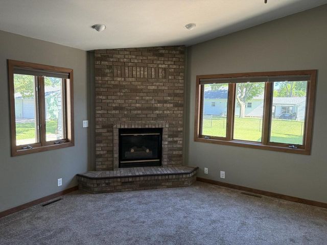 1042 TYLER AVENUE, Oshkosh, WI 54902