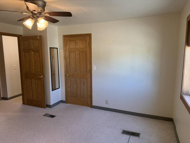 1042 TYLER AVENUE, Oshkosh, WI 54902