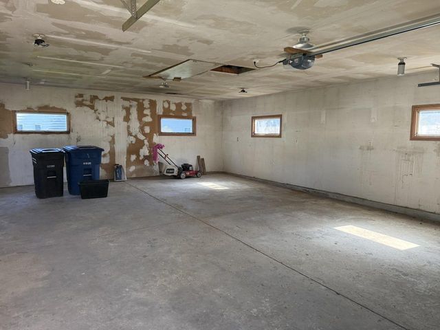 1042 TYLER AVENUE, Oshkosh, WI 54902