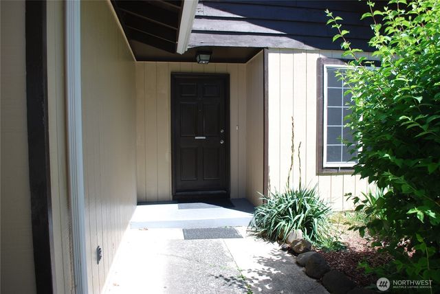 217 162nd Street E, Tacoma, WA 98445