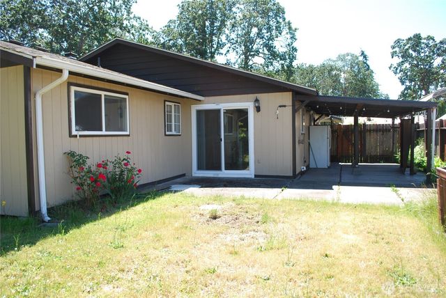 217 162nd Street E, Tacoma, WA 98445