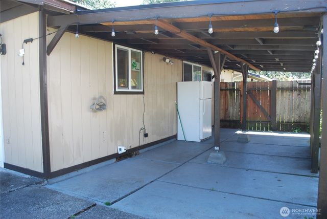 217 162nd Street E, Tacoma, WA 98445