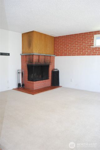217 162nd Street E, Tacoma, WA 98445