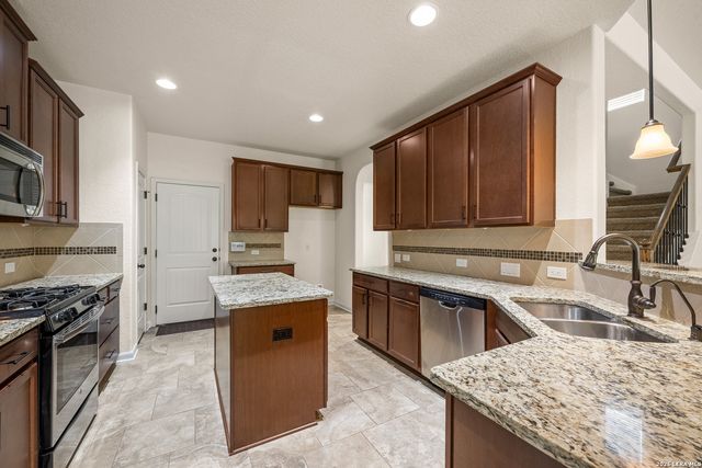 30615 Horseshoe Path, Bulverde, TX 78163