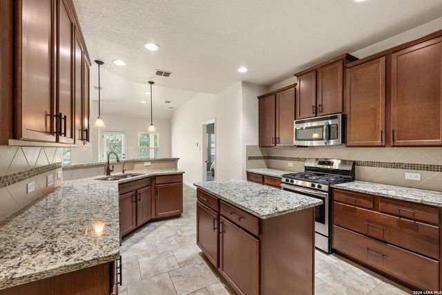 30615 Horseshoe Path, Bulverde, TX 78163