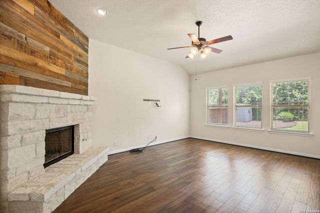 30615 Horseshoe Path, Bulverde, TX 78163