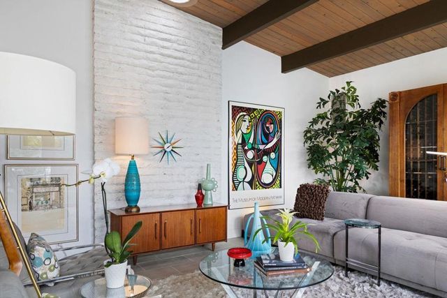 2089 S Calle Palo Fierro, Palm Springs, CA 92264