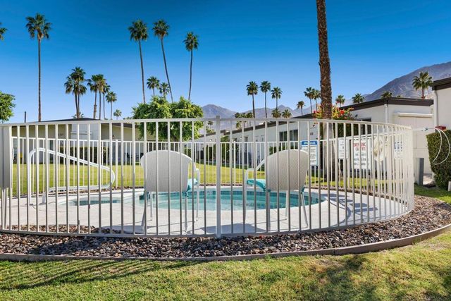 2089 S Calle Palo Fierro, Palm Springs, CA 92264