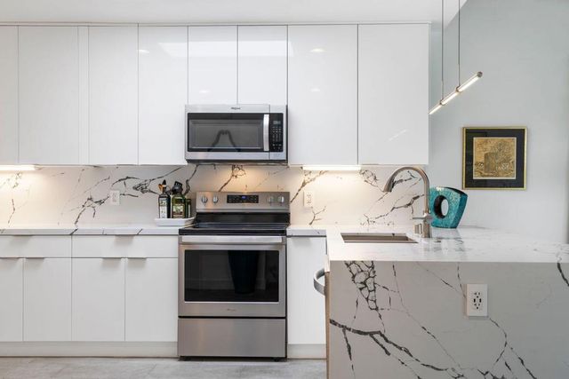 2089 S Calle Palo Fierro, Palm Springs, CA 92264