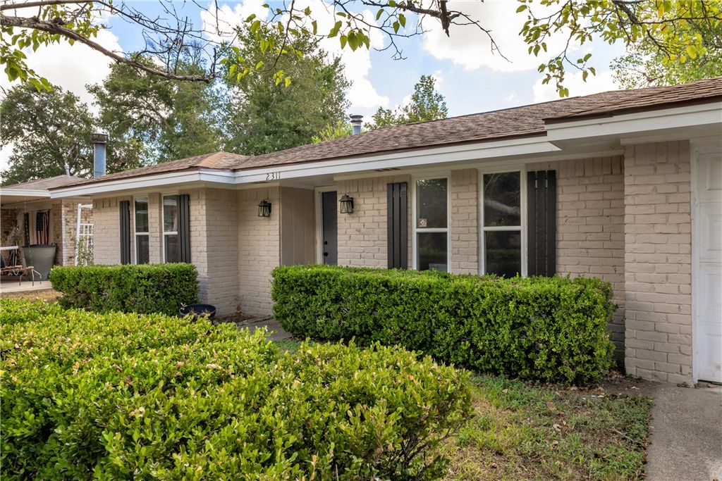 2311 Wilkes Street, Bryan, TX 77803 — photo 2