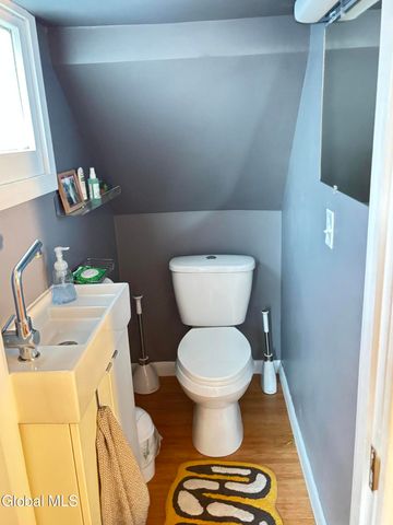 311 Riverside Avenue, Glenville, NY 12302