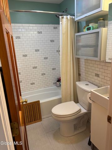 311 Riverside Avenue, Glenville, NY 12302