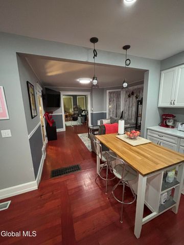 311 Riverside Avenue, Glenville, NY 12302