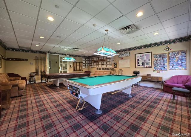 5 Charley Lane, Middle Island, NY 11953