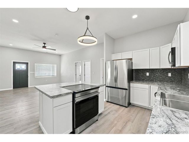 2200 Lewis Ave, Pueblo, CO 81003