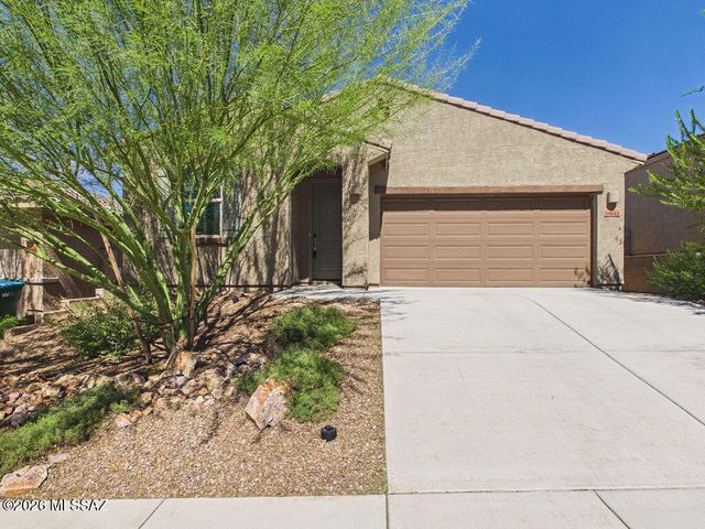 14043 E Golden Oaks Road, Vail, AZ 85641