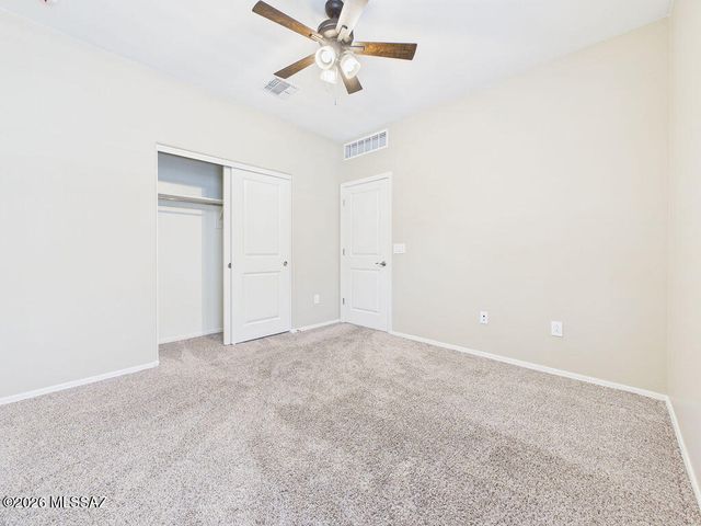 14043 E Golden Oaks Road, Vail, AZ 85641