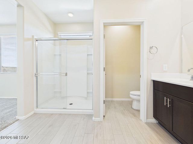 14043 E Golden Oaks Road, Vail, AZ 85641