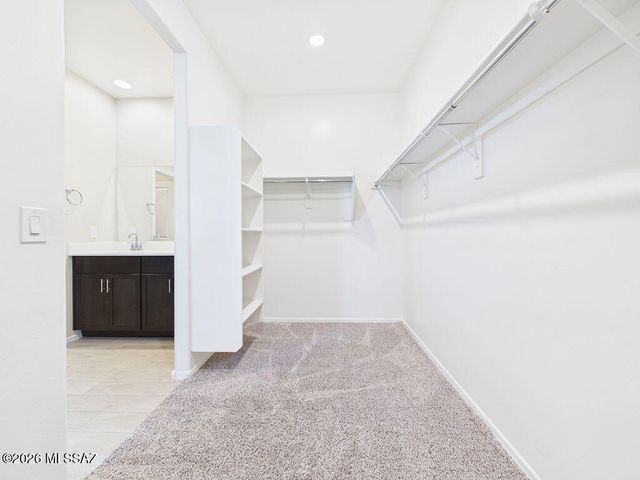 14043 E Golden Oaks Road, Vail, AZ 85641
