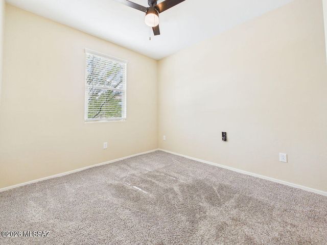 14043 E Golden Oaks Road, Vail, AZ 85641