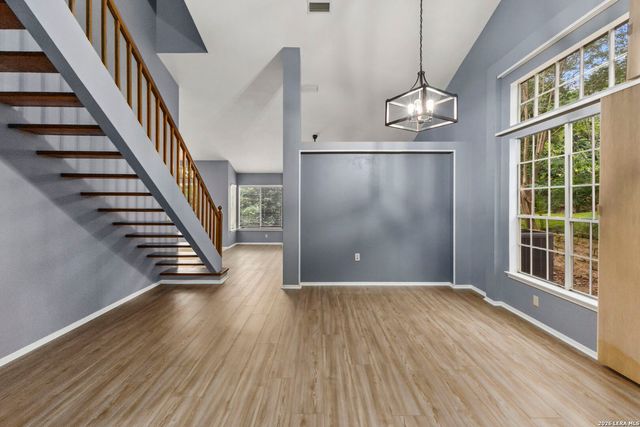 8726 Iliad, Universal City, TX 78148