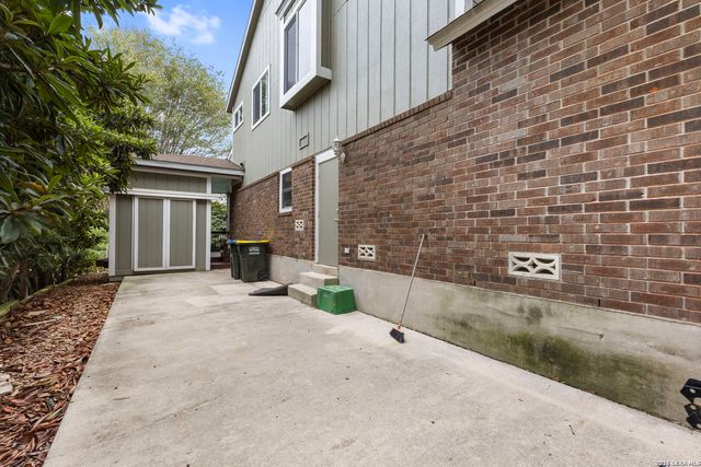 8726 Iliad, Universal City, TX 78148