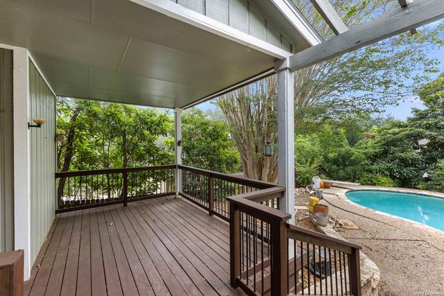 8726 Iliad, Universal City, TX 78148