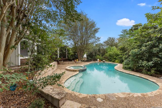 8726 Iliad, Universal City, TX 78148