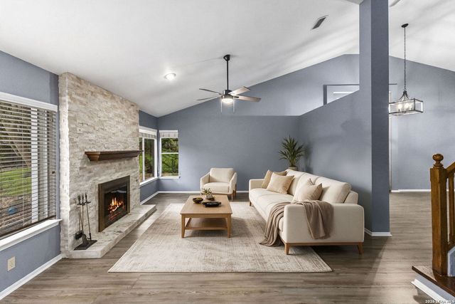 8726 Iliad, Universal City, TX 78148