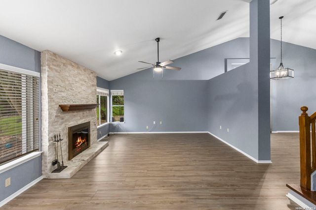 8726 Iliad, Universal City, TX 78148
