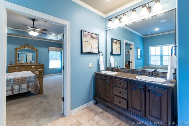 3813 W Broadway Street, Broken Arrow, OK 74012